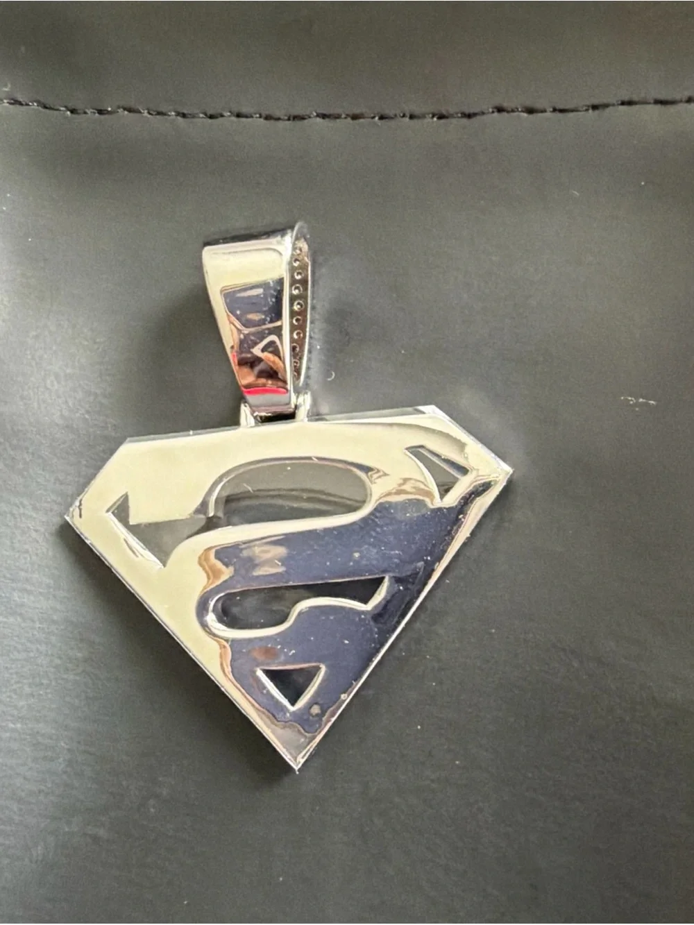 Cubic Zirconia Superman S Pendant - Silver Sparkle